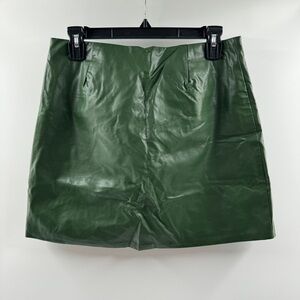 Cotton On Green Faux Leather Mini Skirt – Size Medium
